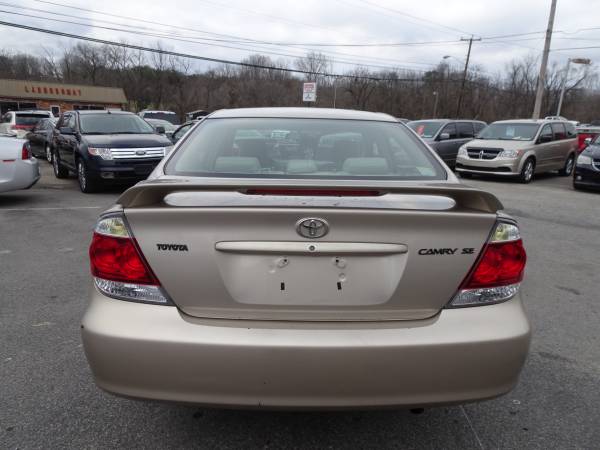 2005 Toyota Camry SE, Immaculate Condition 90 Day Warranty - cars for sale in Roanoke, VA – photo 6