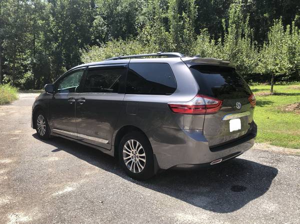TOYOTA SIENNA XLE PREMIUM for sale in Boiling Springs, SC – photo 5