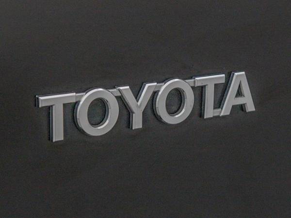 2008 Toyota Highlander Sport - cars & trucks - by dealer - vehicle... for sale in Wichita, KS – photo 19