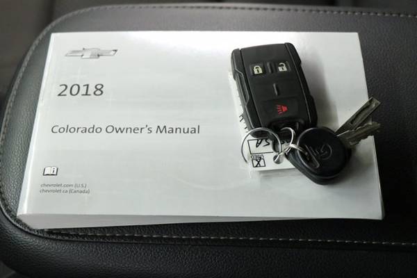 SLEEK Black COLORADO *2018 Chevrolet LT* 4X4 4WD Crew Cab Pickup... for sale in Clinton, MO – photo 9