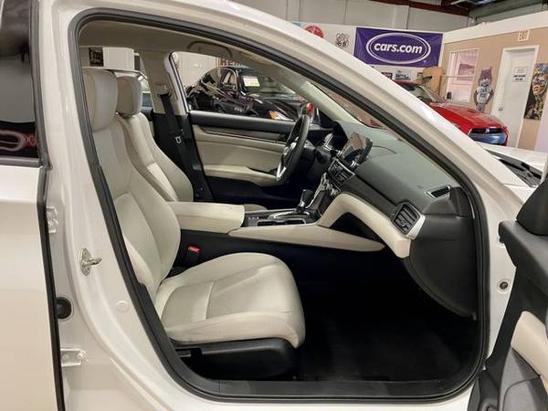 2018 Honda Accord LX Sedan 4D FWD - - by dealer for sale in Sanford, FL – photo 17