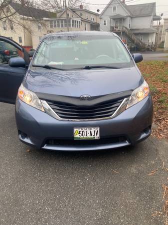 Toyota Sienna 2013 - cars & trucks - by owner - vehicle automotive... for sale in Augusta, ME – photo 6