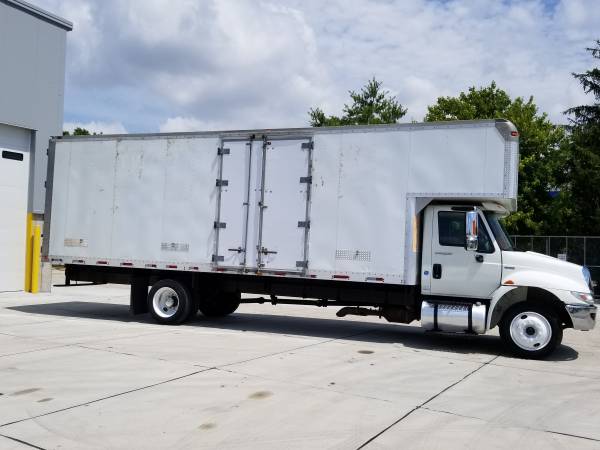 Peterbuilt International Hino Freightliner CabNChassis Non Emissions for sale in Earth City, IL – photo 22