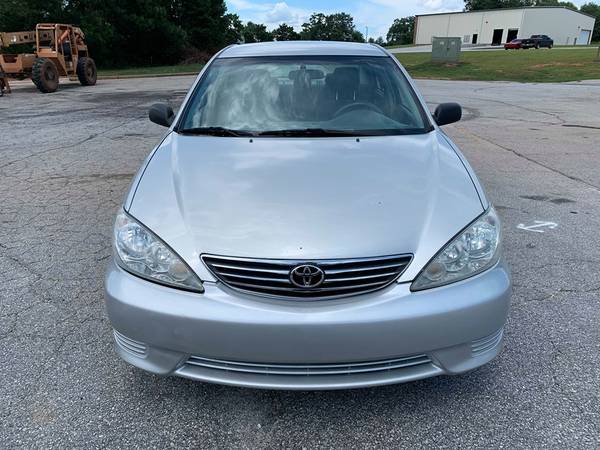2005 Toyota Camry LE - Financing Available - cars & trucks - by... for sale in Piedmont, SC – photo 2