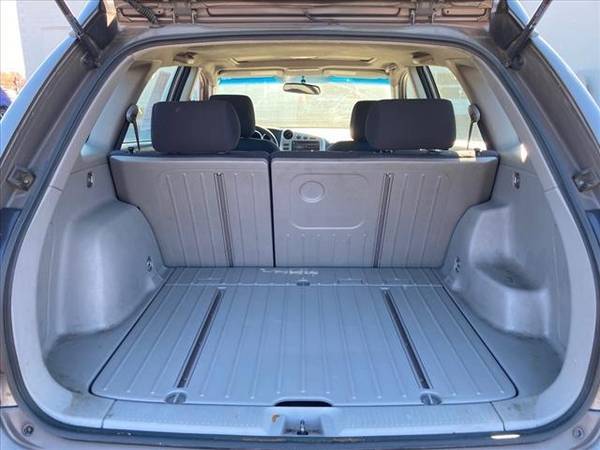 2003 Pontiac Vibe Base - wagon - cars & trucks - by dealer - vehicle... for sale in Waterford, MI – photo 5