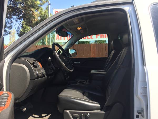 2007 4WD Chevy Avalanche 4" lift Flagstaff Auto Outlet for sale in Flagstaff, AZ – photo 6
