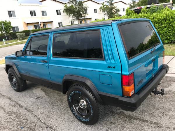 1993 Jeep Cherokee Sport 2-Door 4WD for sale in Hollywood, FL – photo 4