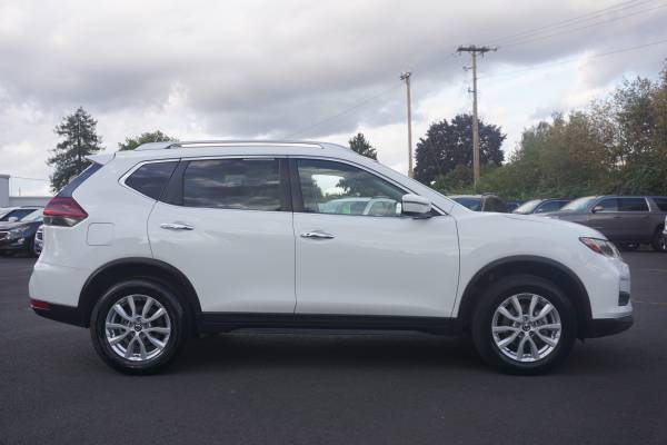 2018 Nissan Rogue for sale in McMinnville, OR – photo 3