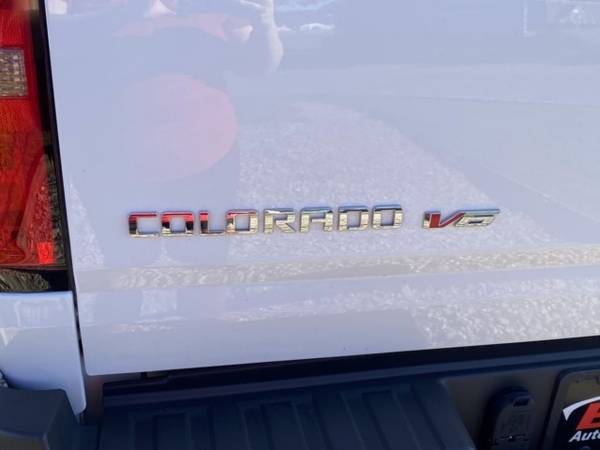 2019 Chevrolet Colorado CREW CAB 4X4, WARRANTY, LEATHER, BLUETOOTH,... for sale in Norfolk, VA – photo 10