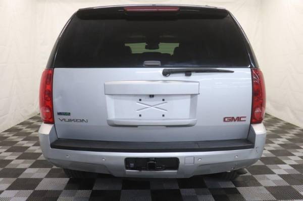 2010 GMC YUKON SLT - cars & trucks - by dealer - vehicle automotive... for sale in Akron, OH – photo 8