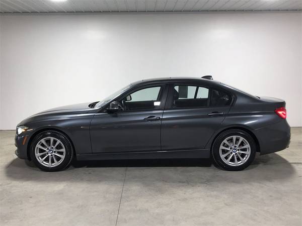2018 BMW 3 Series 320i xDrive - - by dealer - vehicle for sale in Buffalo, NY – photo 3