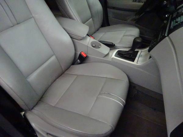 2005 BMW X3*Heated leather*Sunroof*www.carkingsales.com - cars &... for sale in West Allis, WI – photo 12