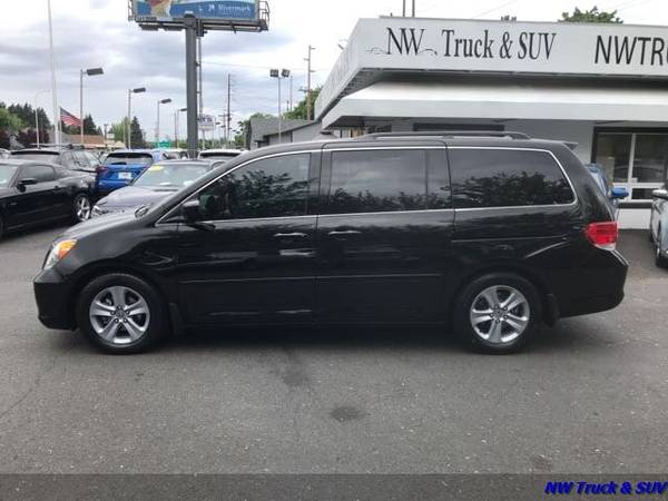 2010 Honda Odyssey Touring Leather NAV DVD Clean Carfax Local Famil for sale in Milwaukee, OR – photo 2