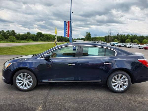 2016 Buick Lacrosse for sale in Wisconsin Rapids, WI – photo 3