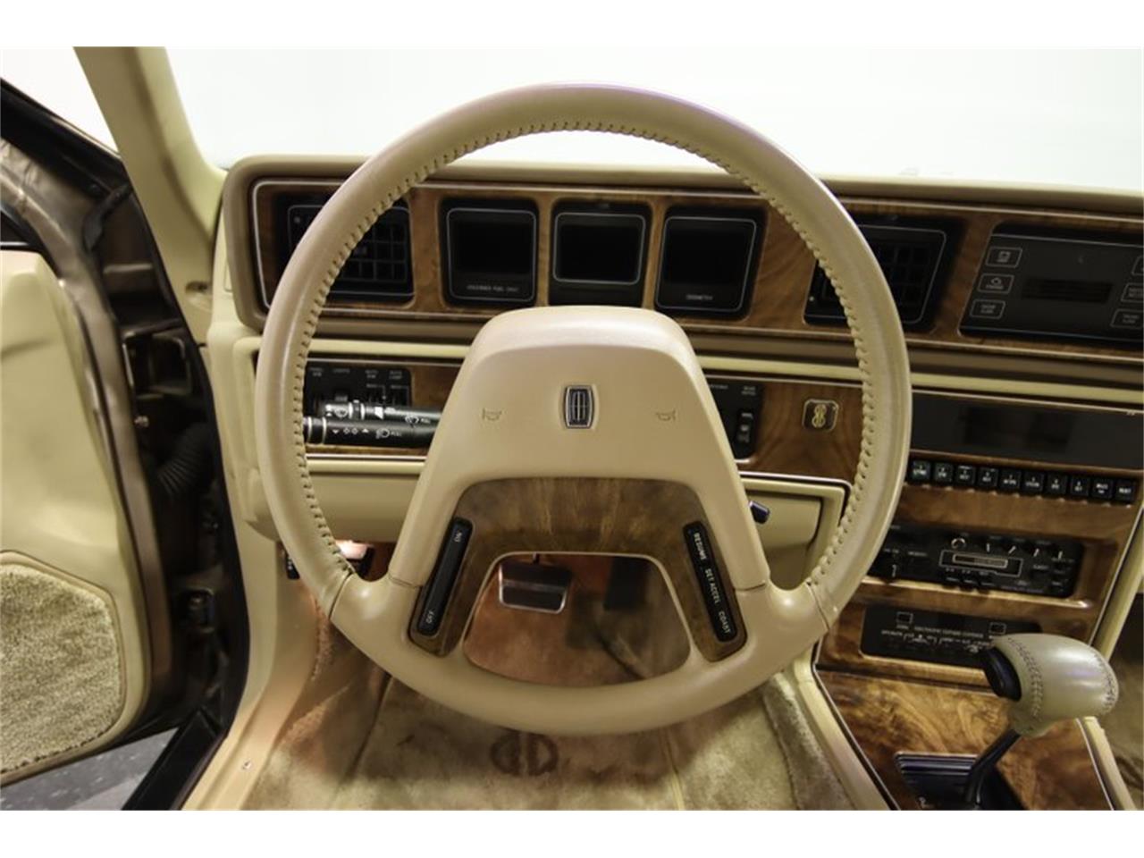 1986 Lincoln Mark V for sale in Lutz, FL – photo 44