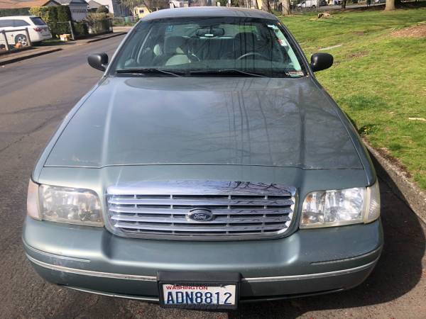 2005 Crown Victoria (Low Miles - Clean Title) - - by for sale in Roseburg, OR – photo 3