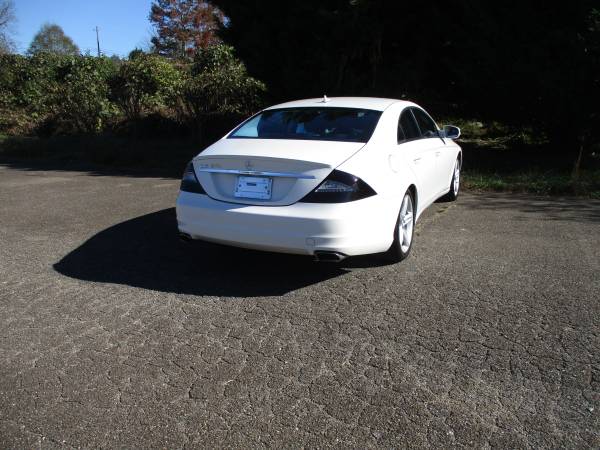 2009 Mercedes-Benz CLS Limited - Great Car-Fax, Garage Kept - cars &... for sale in Cumming, GA – photo 5