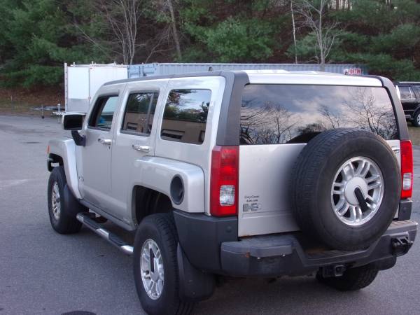 2006 Hummer H3 4 door 4wd - cars & trucks - by dealer - vehicle... for sale in Derry, MA – photo 5