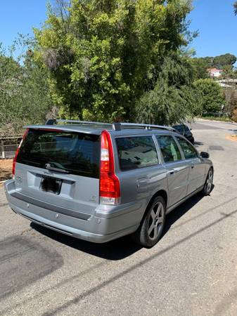 2006 Volvo V70 R AWD - cars & trucks - by owner - vehicle automotive... for sale in Mckinleyville, CA – photo 3
