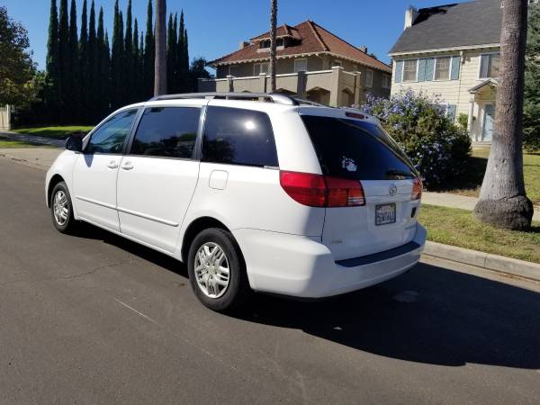 2004 toyota sienna le white color no accident smog passed excellent for sale in Downtown L.A area, CA – photo 7