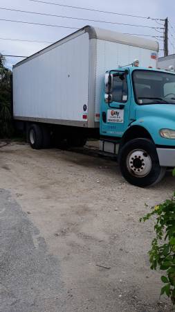 2004 Freightliner Truck for sale in Miami, FL