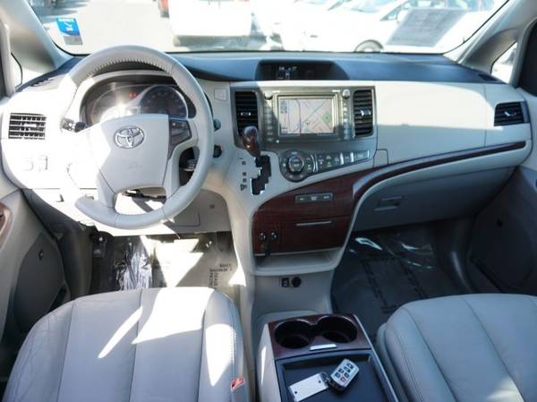 2011 Toyota Sienna Limited 7-Passenger Passenger Van for sale in Sacramento , CA – photo 22