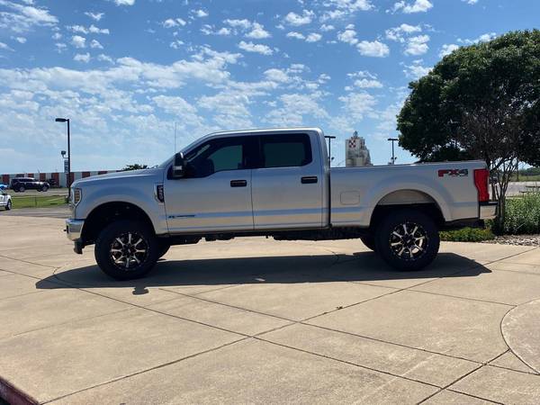 2019 Ford F-250 XLT - - by dealer - vehicle automotive for sale in Mc Gregor, TX – photo 4