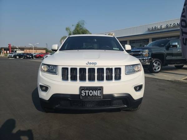 *2016* *Jeep* *Grand Cherokee* *Laredo* - cars & trucks - by dealer... for sale in Porterville, CA – photo 2