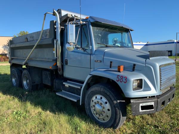 1994 Freightliner FL-80 for sale in Sycamore, IL – photo 2
