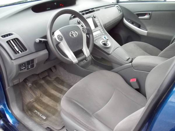 2011 Toyota Prius Level II w/Nav - - by dealer for sale in Howard City, MI – photo 10