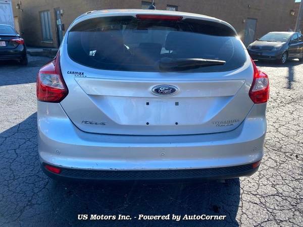 2012 Ford Focus Titanium 6-Speed Automatic - cars & trucks - by... for sale in Addison, IL – photo 4