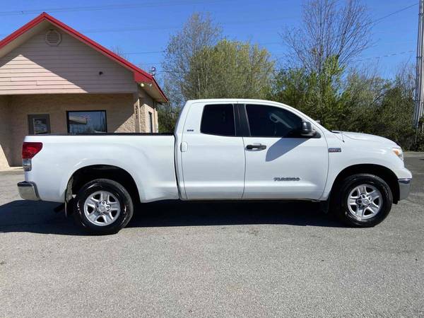 2008 Toyota Tundra DOUBLE CAB SR5 4X4 - - by dealer for sale in Maryville, TN – photo 2