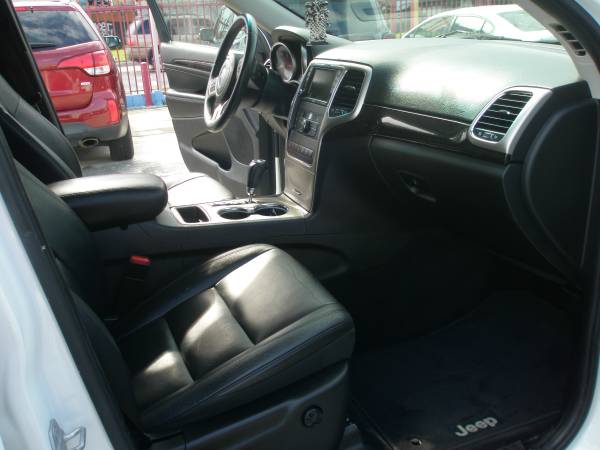 2013 JEEP CHEROKEE - cars & trucks - by dealer - vehicle automotive... for sale in Miami, FL – photo 10