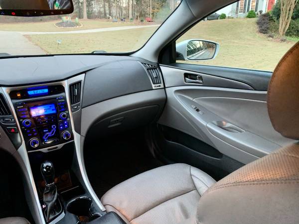 2012 Hyundai Sonata Hybrid *Tons of Options* - cars & trucks - by... for sale in Kennesaw, TN – photo 9