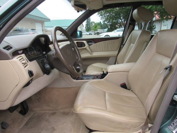 1996 *MERCEDES-BENZ* *E320* LOW MILES! $500 DOWN- EASY INHOUSE! for sale in WASHOUGAL, OR – photo 9