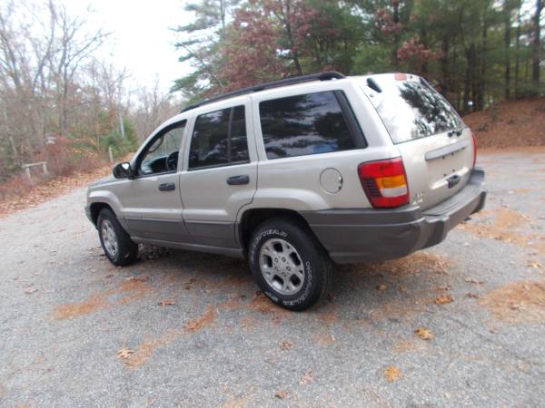 Jeep 2003 Grand Cherokee Larado - cars & trucks - by owner - vehicle... for sale in Putnam, CT – photo 3