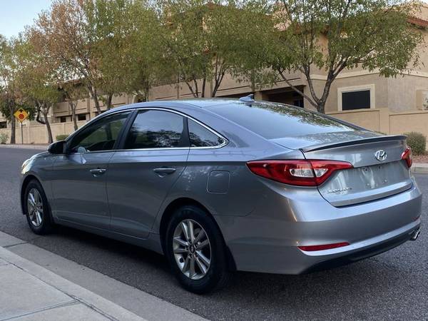2015 Hyundai Sonata 2 4L SE sedan Shale Gray Metallic - cars & for sale in Phoenix, AZ – photo 5