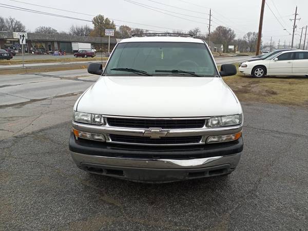 2002 CHEVROLET TAHOE 1500 5.3 LITER 142K MILES 3RD ROW SEATING -... for sale in Tulsa, OK – photo 4
