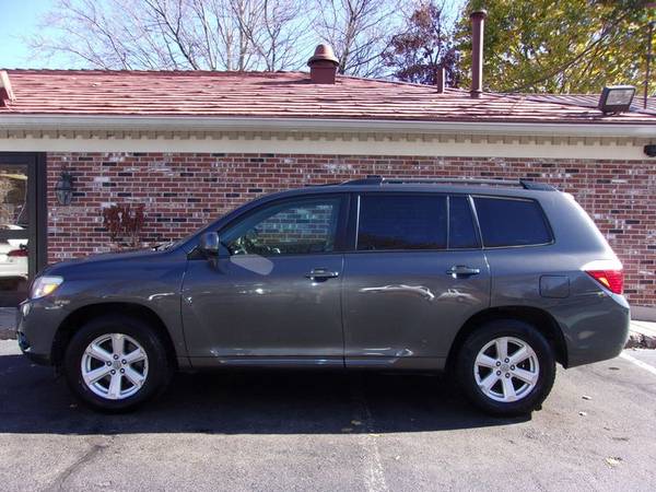 2010 Toyota Highlander Seats-8 AWD, 151k Miles, P Roof, Grey, Clean for sale in Franklin, ME – photo 6