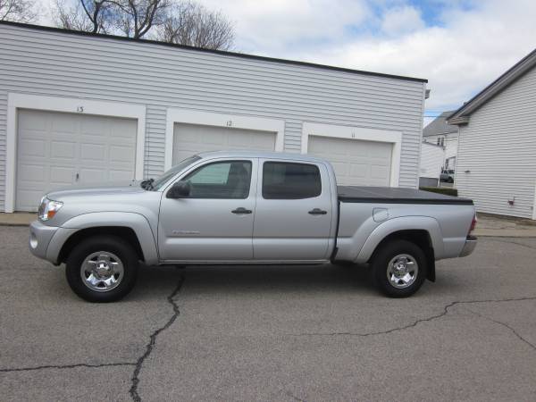 2010 Toyota Tacoma 4dr Double Cab SR5 4x4 V6 Auto 205K Silver 13950 for sale in East Derry, MA – photo 2