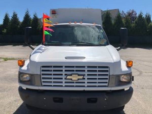 2005 Chevrolet C5500 ENCLOSED UTILITY SEVICE TRUCK - cars & trucks -... for sale in Copiague, NY – photo 2