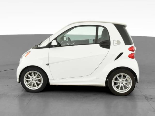 2016 smart fortwo electric drive Hatchback Coupe 2D coupe White - -... for sale in Albany, NY – photo 5