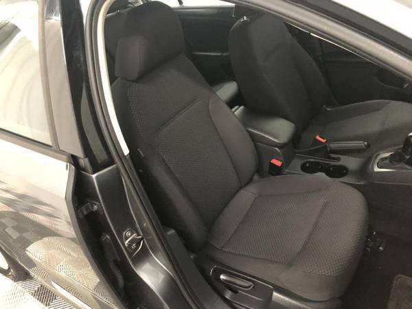 2014 VOLKSWAGEN JETTA BASE - cars & trucks - by dealer - vehicle... for sale in North Randall, OH – photo 19