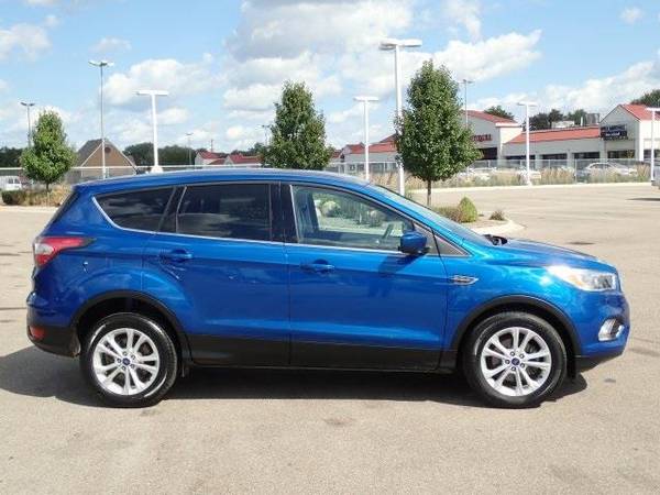 2017 Ford Escape SUV SE (Lightning Blue Metallic) GUARANTEED for sale in Sterling Heights, MI – photo 9