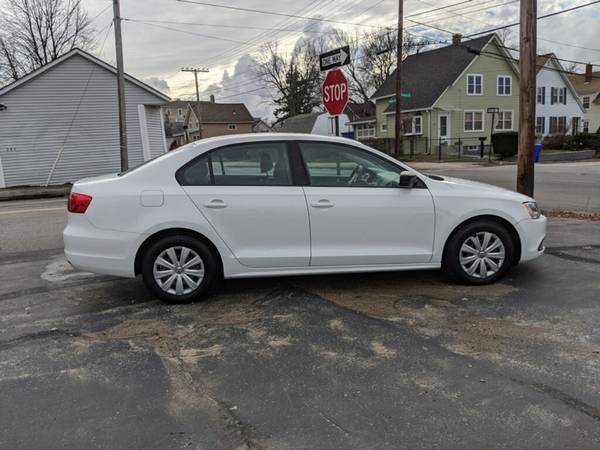 2014 Volkswagen Jetta Base - cars & trucks - by dealer - vehicle... for sale in Manchester, NH – photo 4