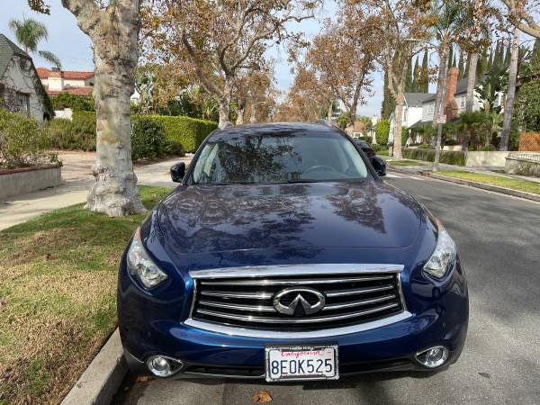 2016 INFINITI QX70.........Only 12,600 Miles!!!!!! - cars & trucks -... for sale in Beverly Hills, CA
