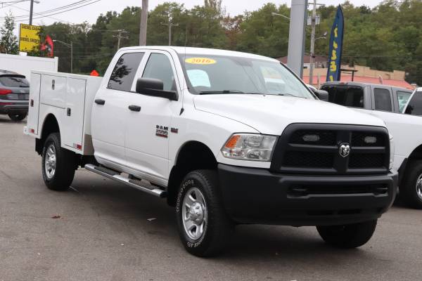 2016 Ram 2500 4WD Crew Cab 169" Tradesman UTILITY SERVICE TRUCK GAS for sale in South Amboy, NY – photo 3