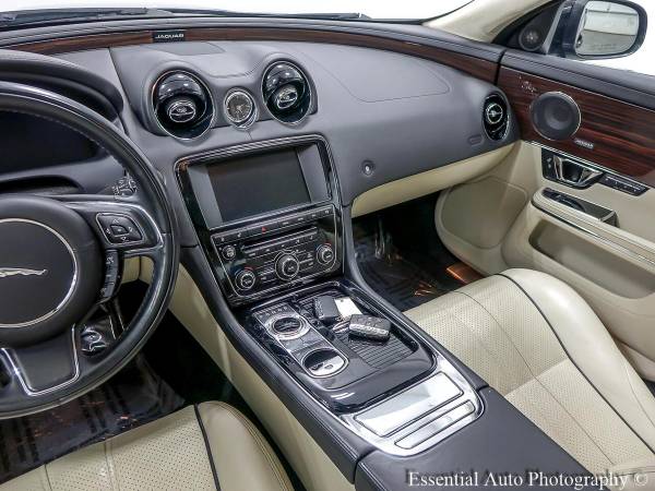 2015 Jaguar XJ-Series XJL Portfolio - GET APPROVED for sale in CRESTWOOD, IL – photo 17