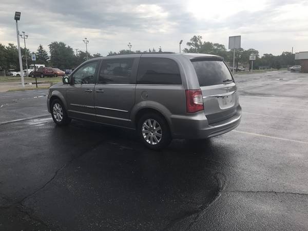 2014 CHRYSLER TOWN & COUNTRY TOURING We Specialize In damaged Credit... for sale in Warren, MI – photo 4