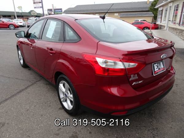 2014 Ford Focus SE - - by dealer - vehicle automotive for sale in Waterloo, IA – photo 4